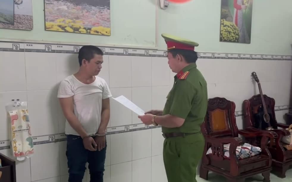 TP HCM: Bắt kẻ chiếm đoạt tài sản người bị tai nạn giao thông
