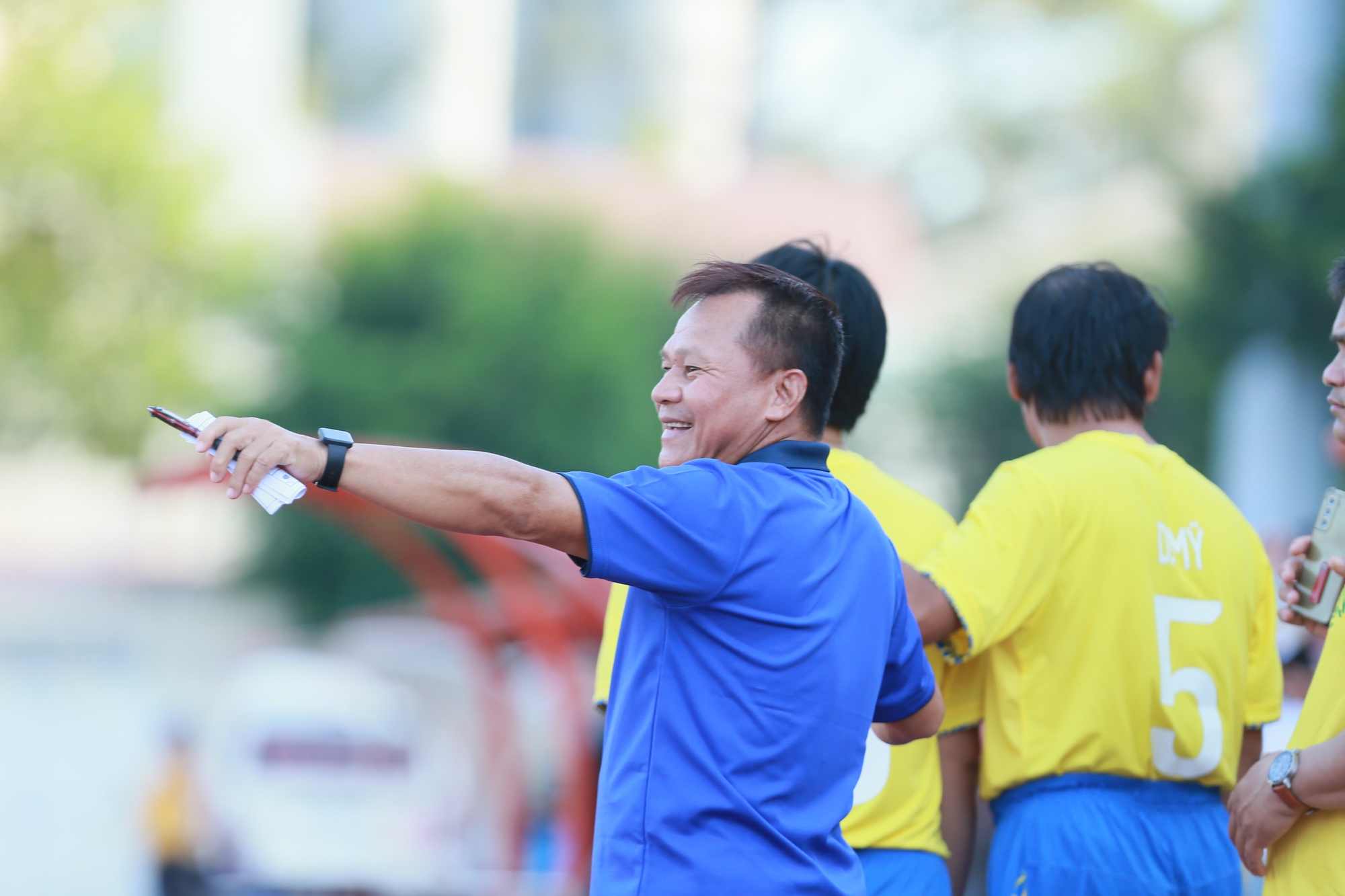 L&atilde;nh đạo TP HCM v&agrave; trận cầu &yacute; nghĩa tr&ecirc;n s&acirc;n Thống Nhất- Ảnh 7.