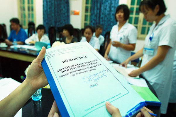 Vì sao bệnh viện công vẫn lúng túng khi đấu thầu thuốc, vật tư?- Ảnh 2.