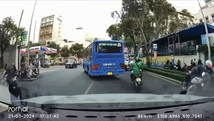 Xử l&yacute; t&agrave;i xế xe bu&yacute;t vượt ẩu g&acirc;y &ldquo;b&atilde;o&rdquo; mạng x&atilde; hội - Ảnh 1.