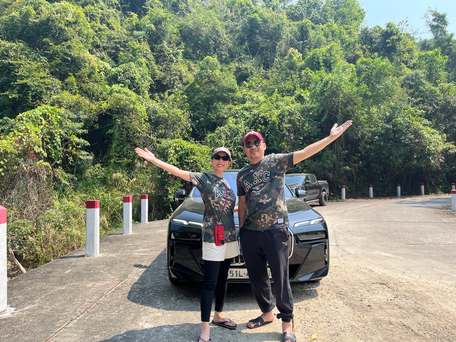 Thu Trang - Tiến Luật rủ nhau đi du lịch khám phá- Ảnh 2.