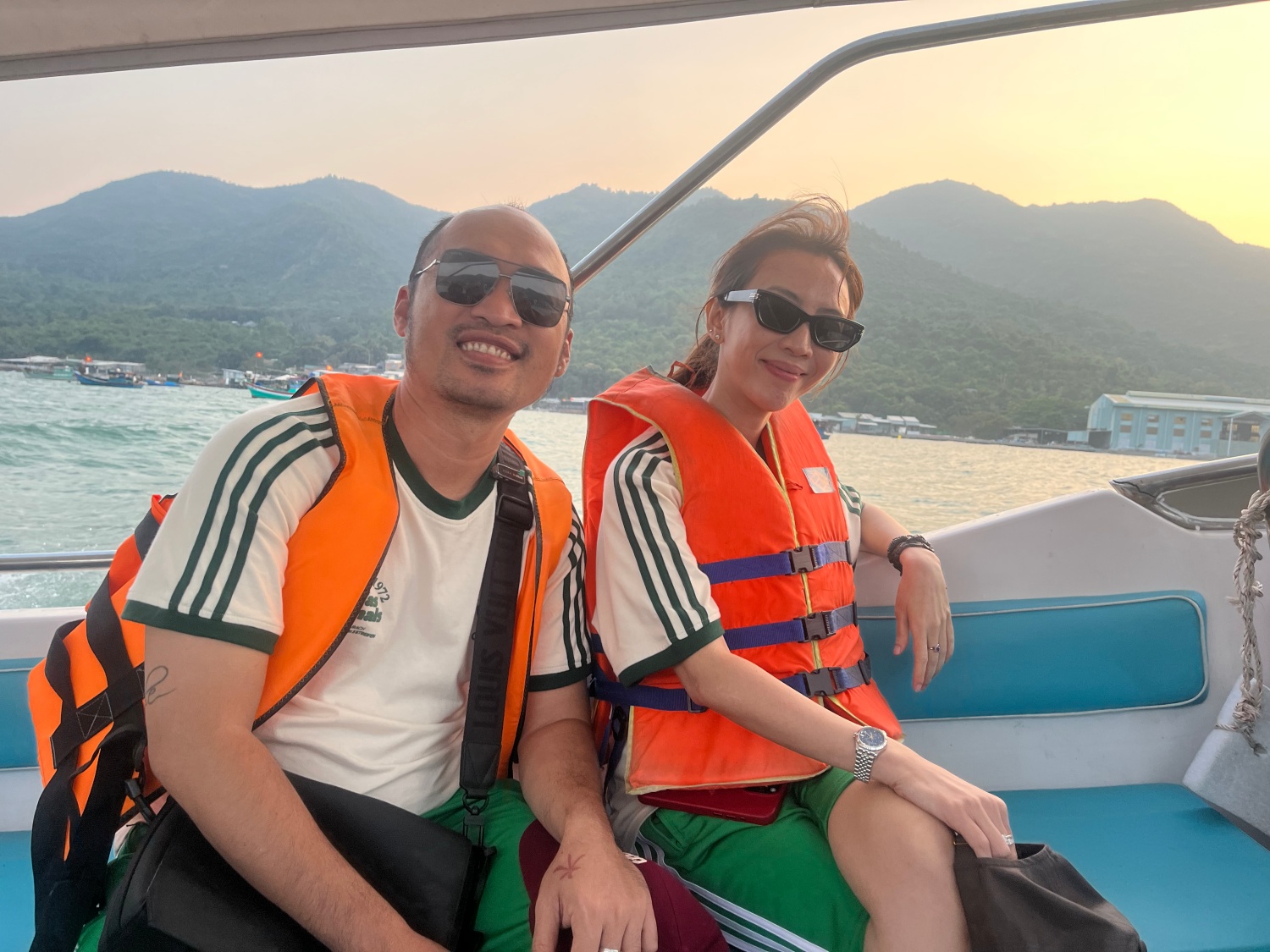 Thu Trang - Tiến Luật rủ nhau đi du lịch khám phá- Ảnh 7.