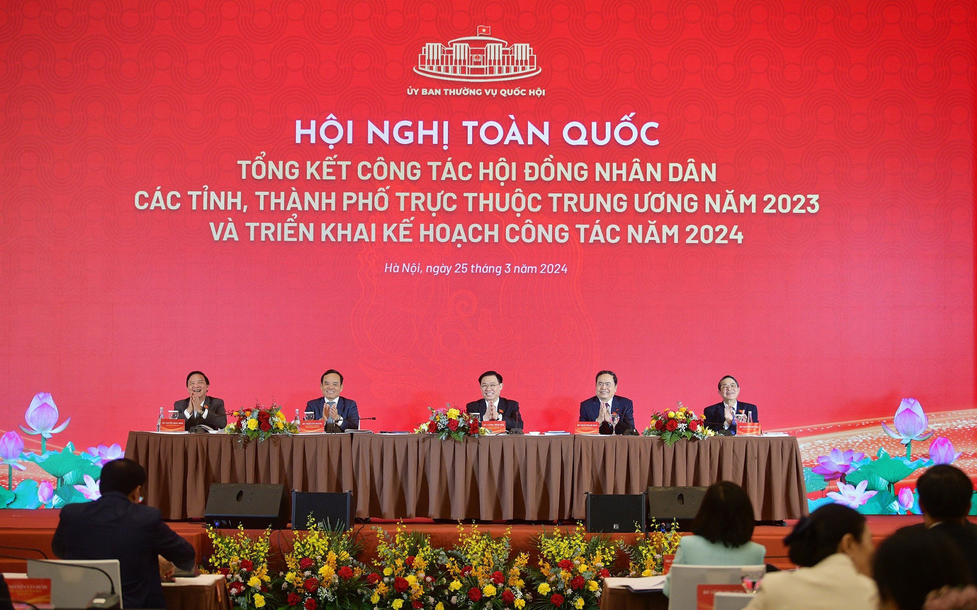 Có 10 lãnh đạo tỉnh, huyện nhận hơn 50% phiếu tín nhiệm thấp
