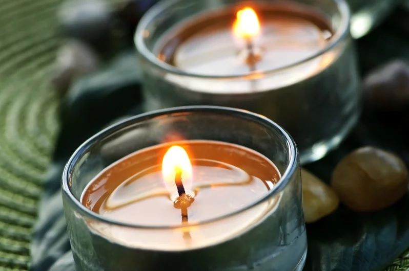 Thắp nến là mấu chốt của việc vượng khí với người có thuộc tính Bạch hổ. Ảnh: ingimage