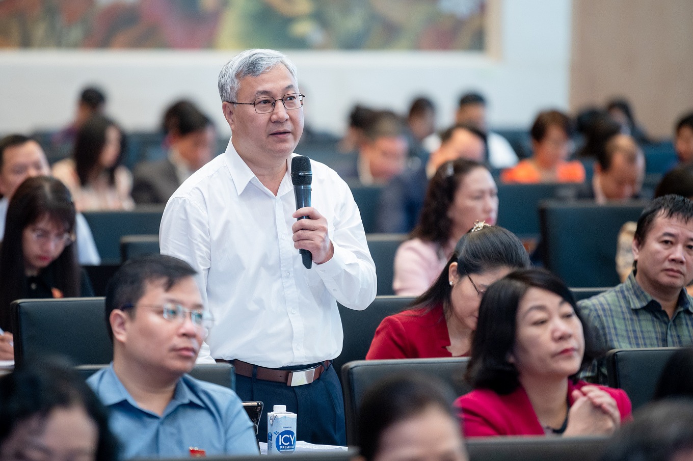 Đại biểu QH Hoàng Văn Cường: Đất vàng hai bên sông Hồng nhếch nhác, nhiều tệ nạn- Ảnh 2.