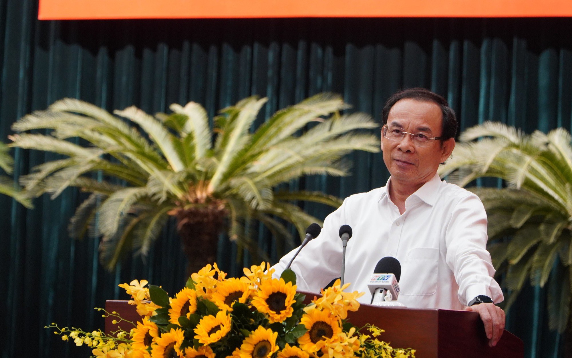 B&iacute; thư Th&agrave;nh ủy TP HCM: Người đứng đầu phải biết lắng nghe, biết t&ocirc;n trọng, biết ph&aacute;t huy người kh&aacute;c
