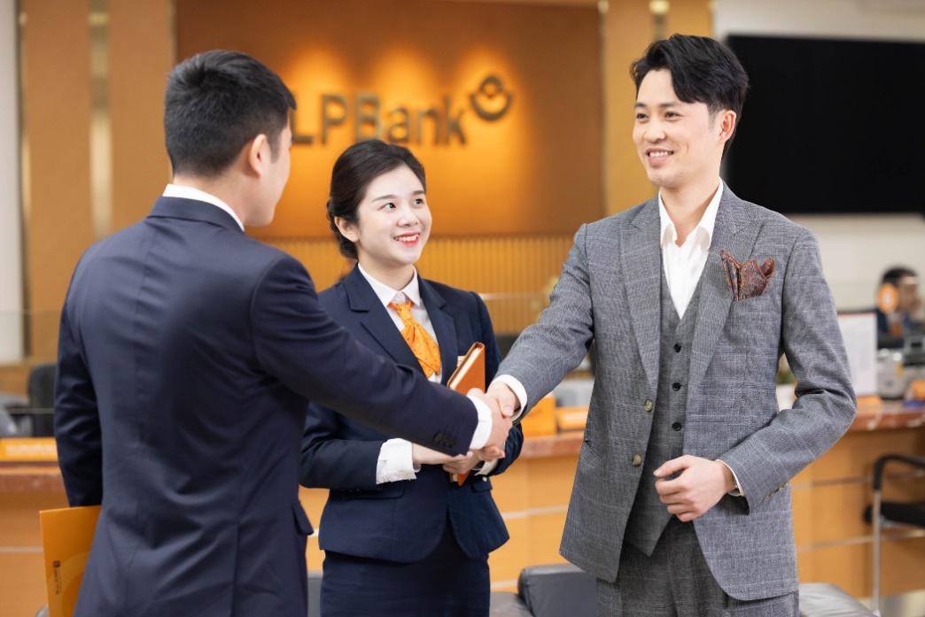 Nhiều Ng&acirc;n h&agrave;ng ch&uacute; trọng x&acirc;y dựng c&aacute;c g&oacute;i cho vay d&agrave;nh ri&ecirc;ng cho ph&acirc;n kh&uacute;c Kh&aacute;ch h&agrave;ng Doanh nghiệp si&ecirc;u nhỏ với cơ chế v&ocirc; c&ugrave;ng linh hoạt v&agrave; nhiều ưu đ&atilde;i ph&ugrave; hợp.(Ảnh LPBank)