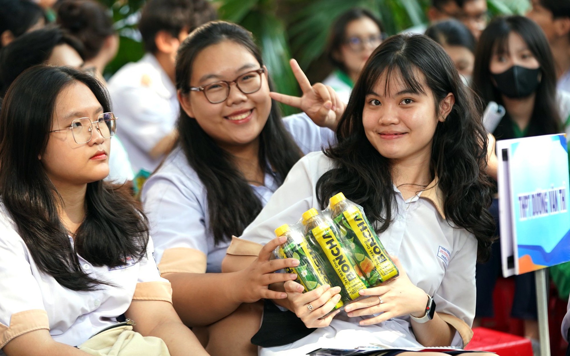 Uniben đồng hành chương trình “Đưa trường học đến thí sinh” năm 2024