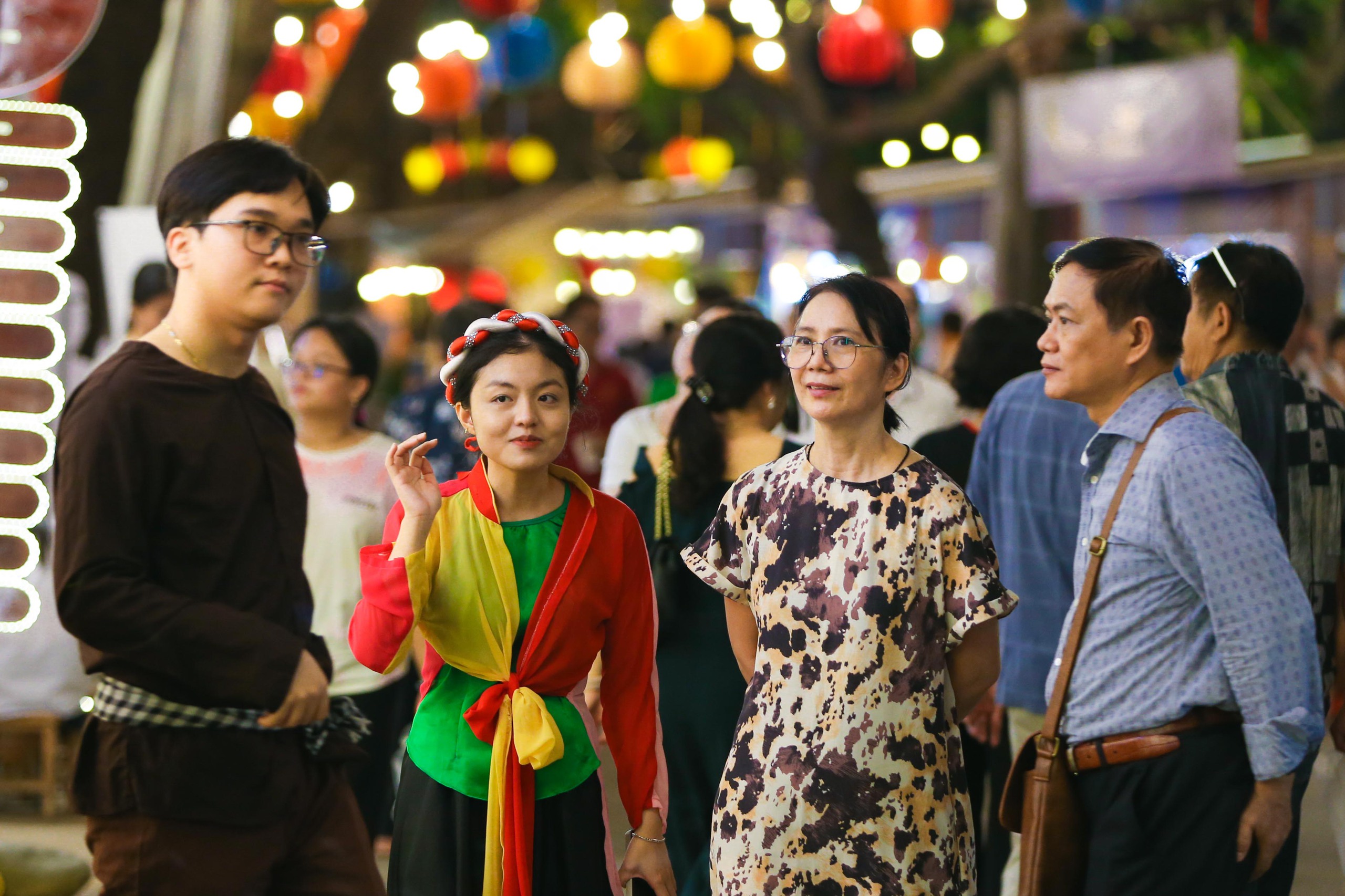 Độc đáo “vừa đi vừa nấu” tại Lễ hội Văn hóa Ẩm thực, Món ngon Saigontourist Group 2024- Ảnh 16.