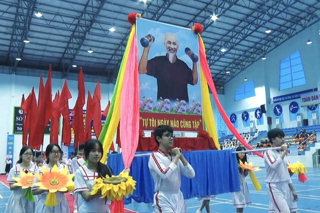 Quảng Ng&atilde;i: Bất ngờ tạm dừng tổ chức Hội khỏe Ph&ugrave; Đổng v&igrave; thiếu dụng cụ thi đấu- Ảnh 1.