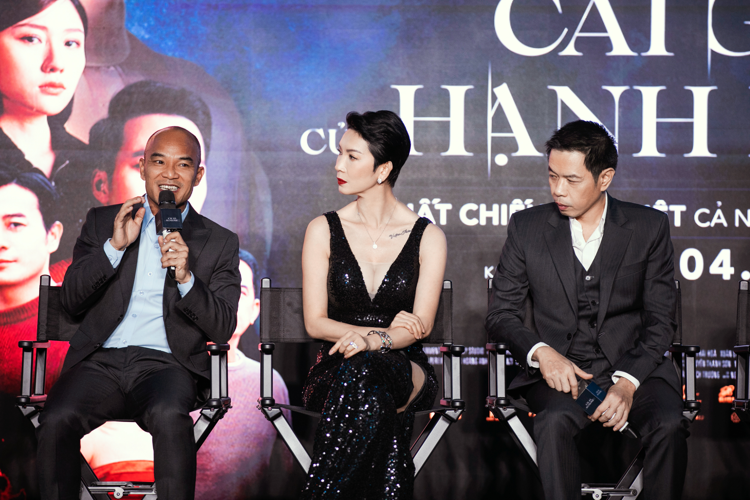 Si&ecirc;u mẫu Xu&acirc;n Lan: 