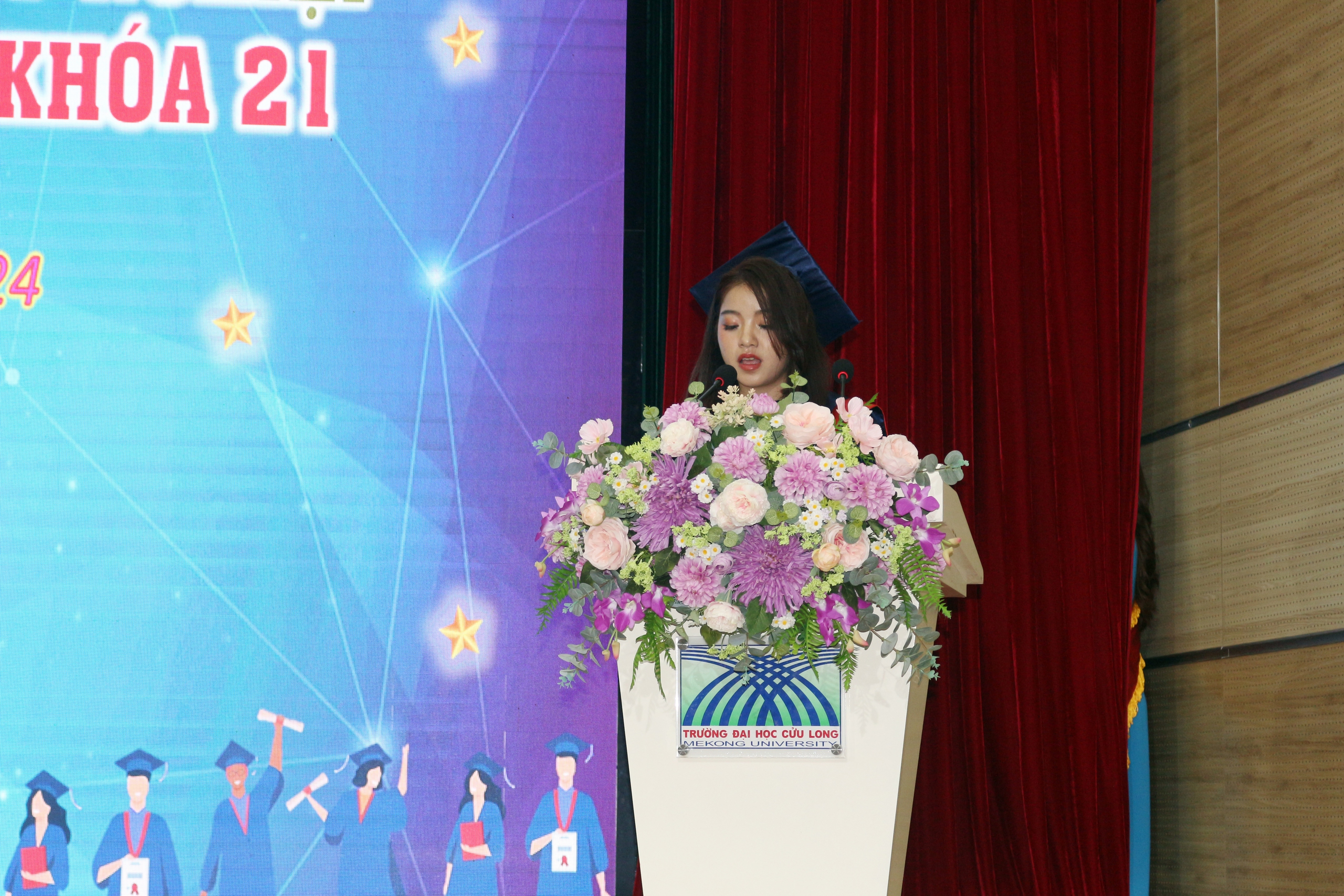 Tân cử nhân đến từ Lào phát biểu xúc động về Trường ĐH Cửu Long- Ảnh 6.