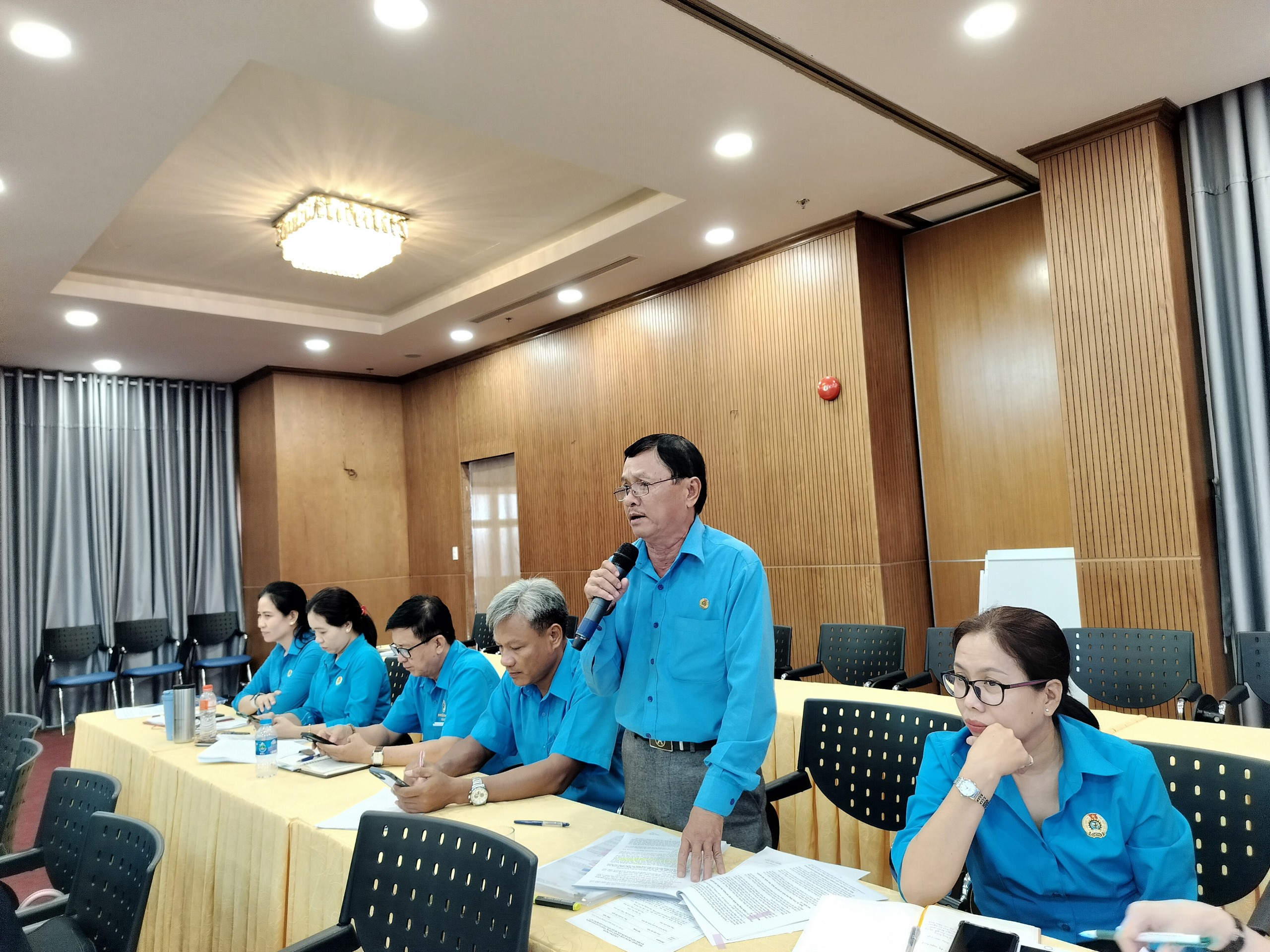 Nên có chế độ hỗ trợ đối với lao động nữ sinh con nhưng đóng chưa đủ 6 tháng BHXH?- Ảnh 4.