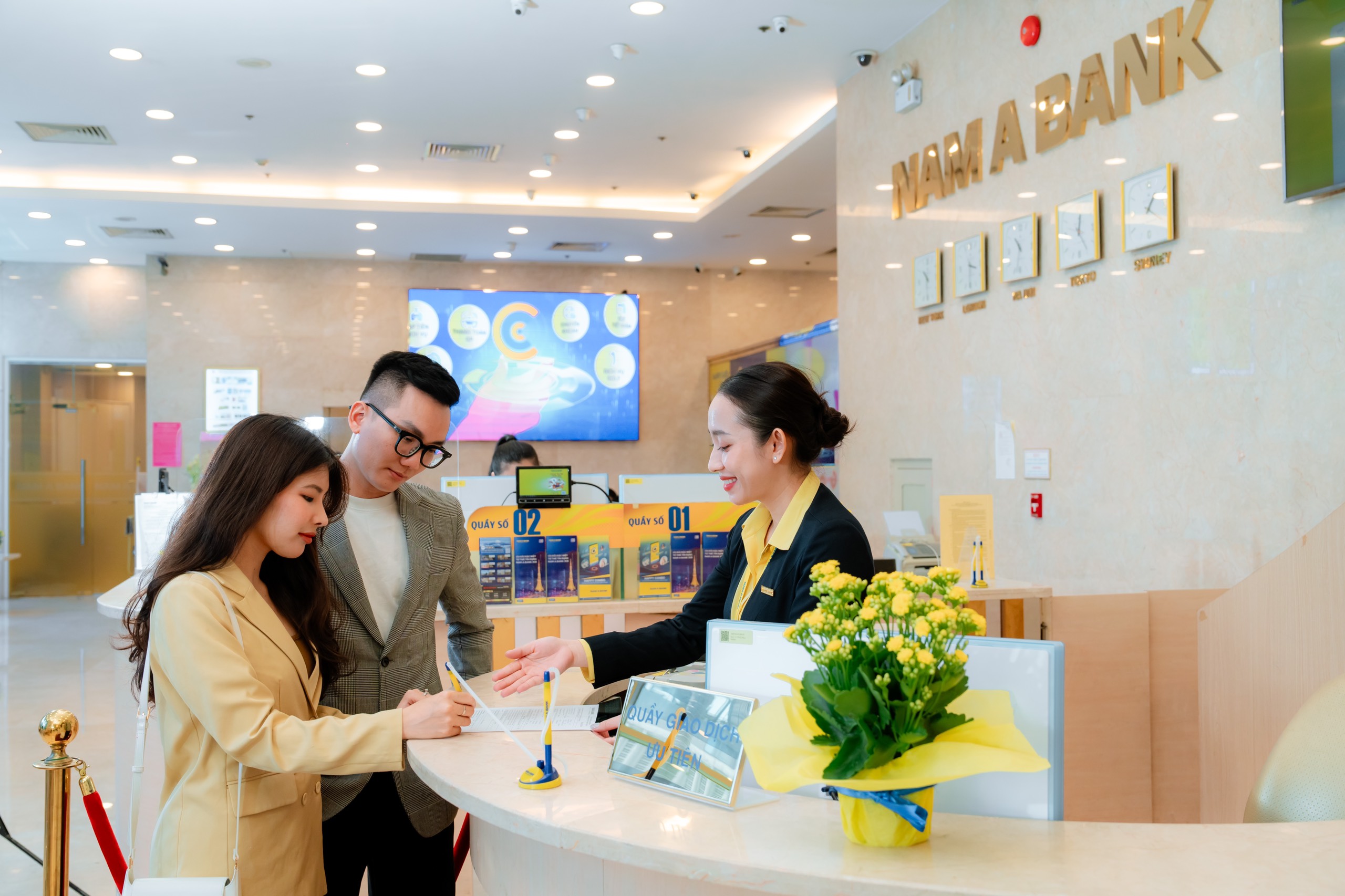 C&ugrave;ng l&agrave;n s&oacute;ng chia cổ tức, Nam A Bank đặt mục ti&ecirc;u lợi nhuận 4.000 tỉ đồng- Ảnh 1.