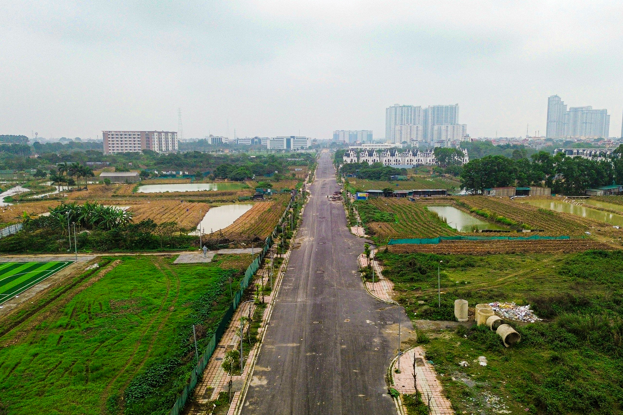 Hiện trạng tuyến đường d&agrave;i 1,3 km &ldquo;lỡ hẹn&rdquo; gần 2 năm - Ảnh 4.