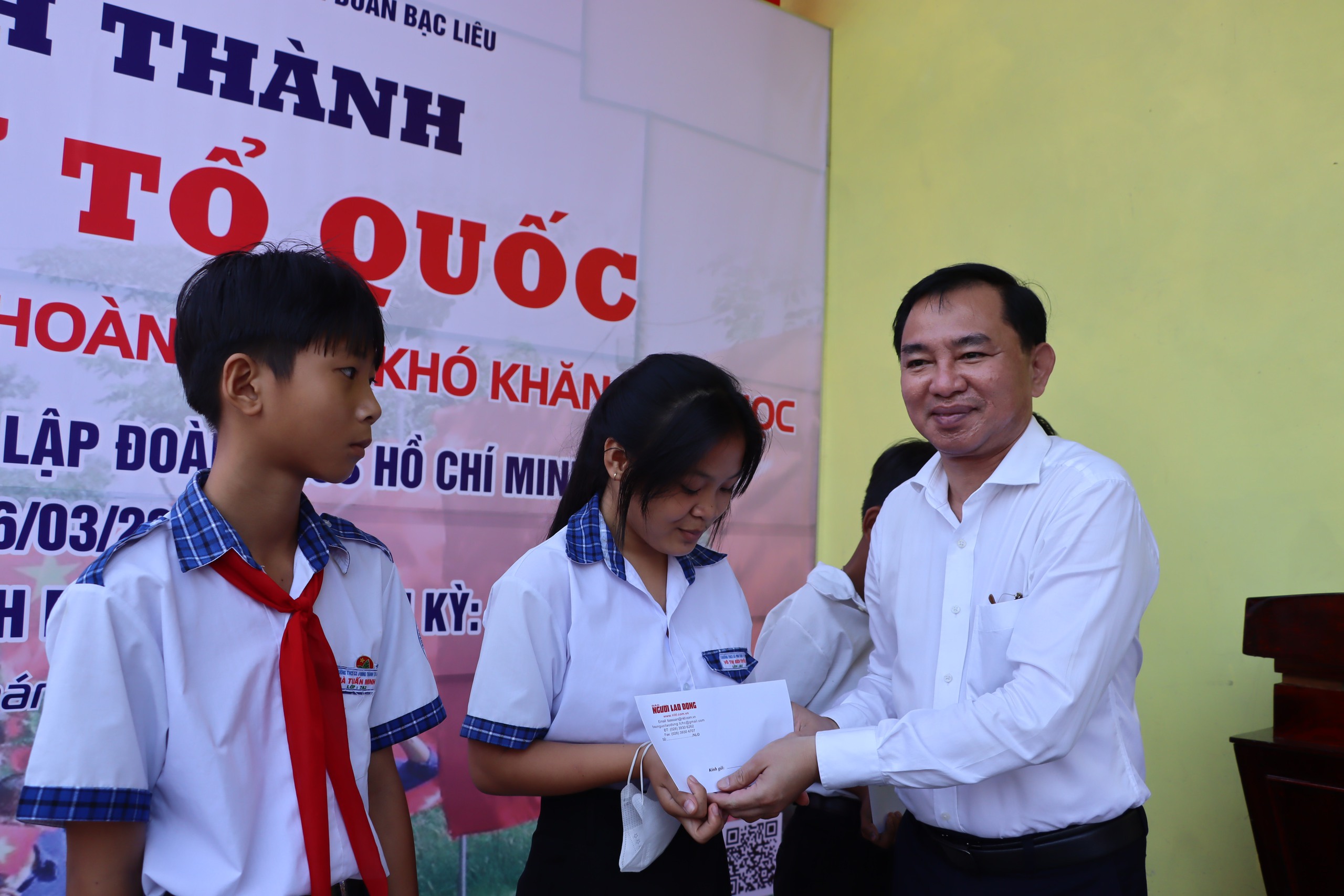 Khánh thành