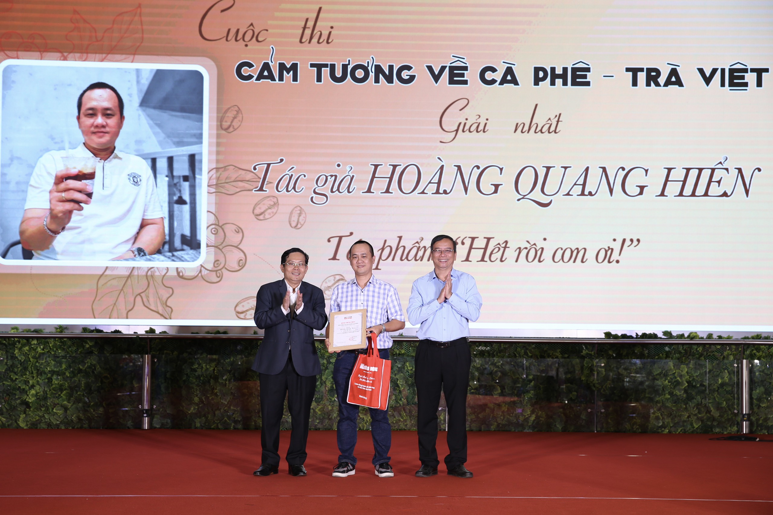 Lễ trao giải Cuộc thi viết ngắn