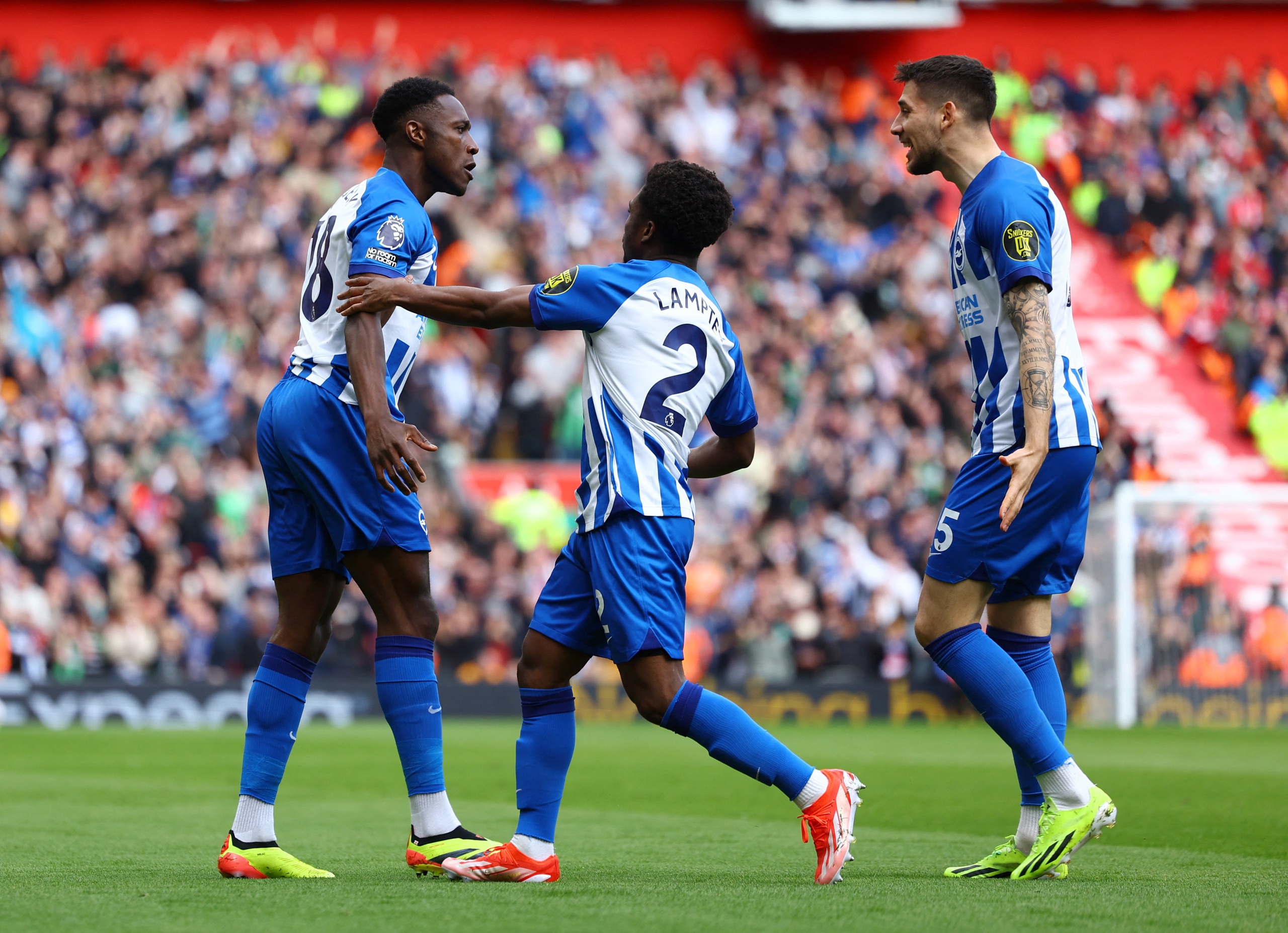 Liverpool ngược dòng hạ Brighton, trở lại ngôi đầu Giải Ngoại hạng Anh- Ảnh 2.