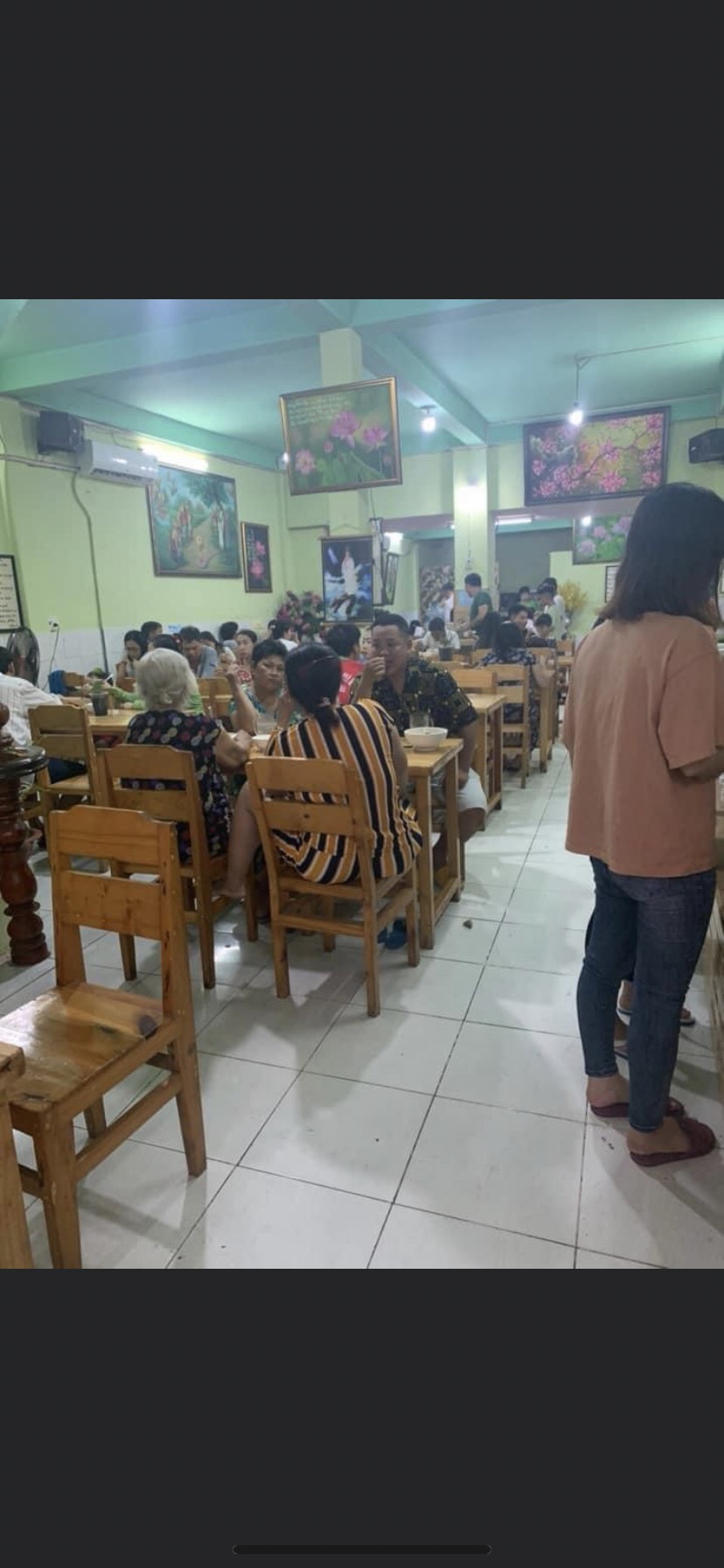 Buffet chay 0 đồng Như Tâm - Ấm lòng người giữa phố- Ảnh 3.