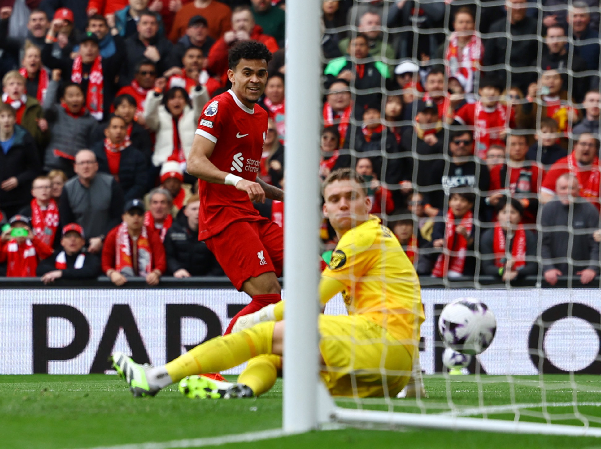 Liverpool ngược dòng hạ Brighton, trở lại ngôi đầu Giải Ngoại hạng Anh- Ảnh 5.