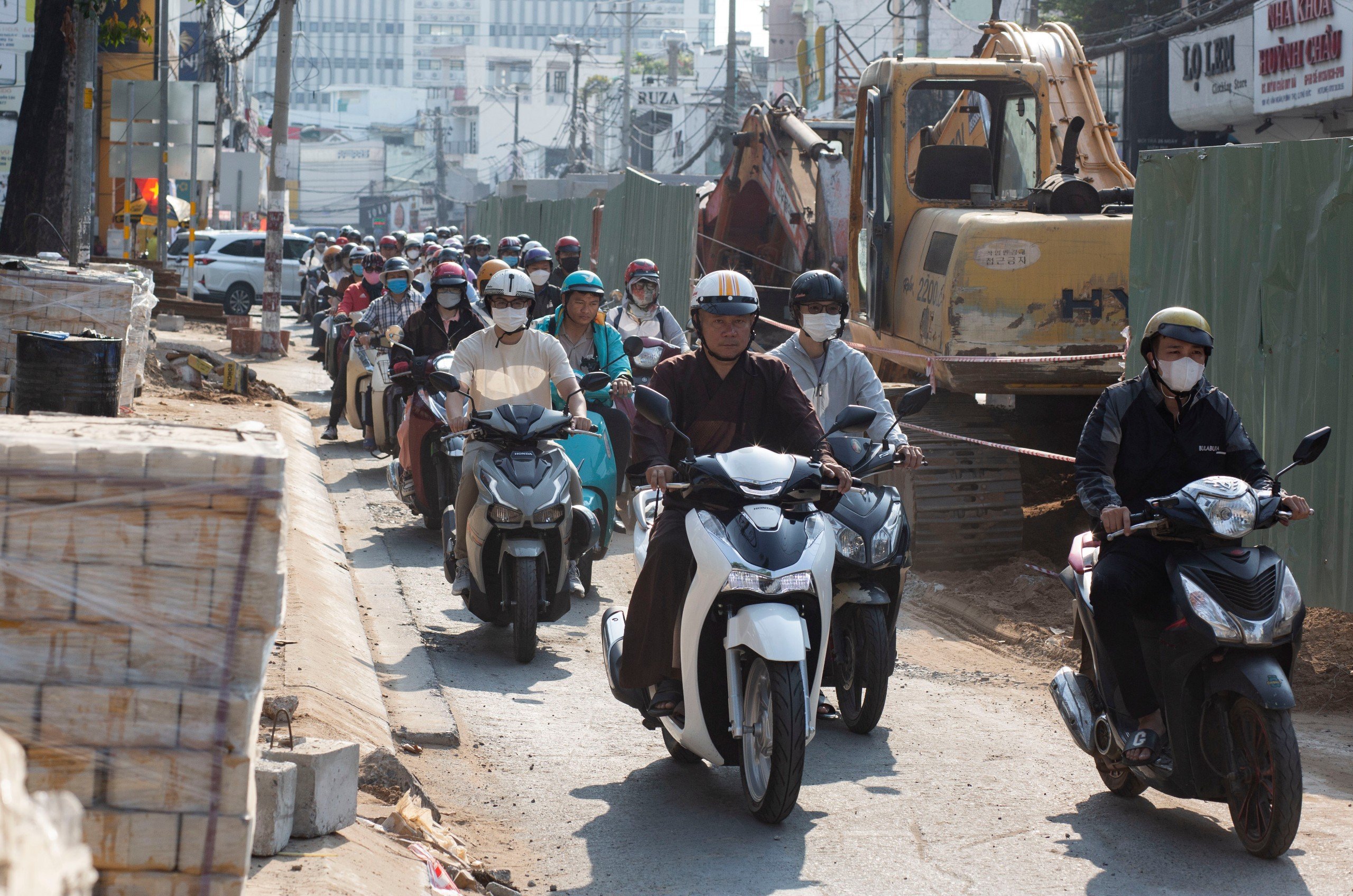 Lô cốt trên đường Võ Văn Ngân (TP Thủ Đức) ảnh: Anh Vũ