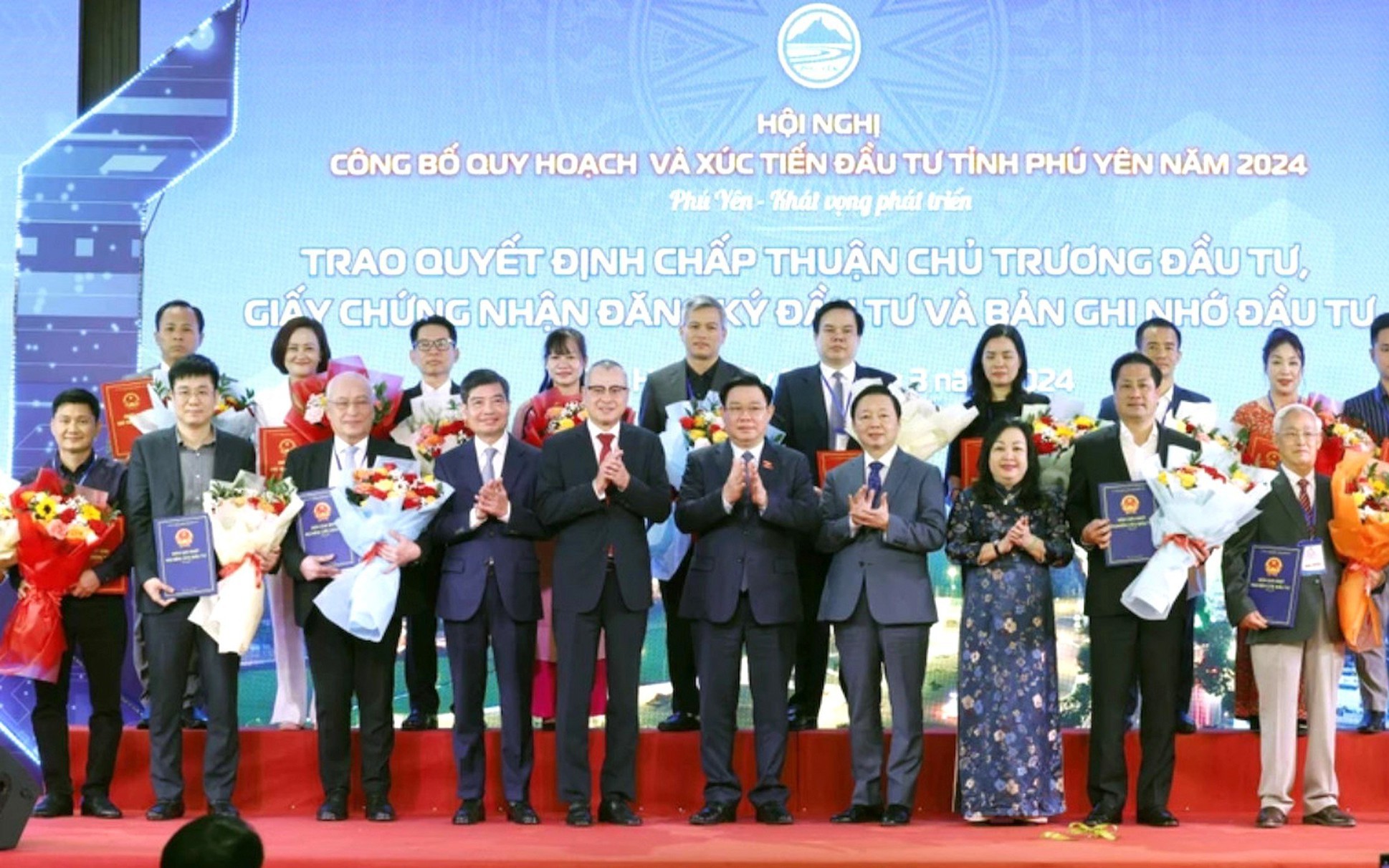 Tỉ phú Trần Đình Long dự tính đầu tư 120.000 tỉ đồng vào 3 dự án tại Phú Yên