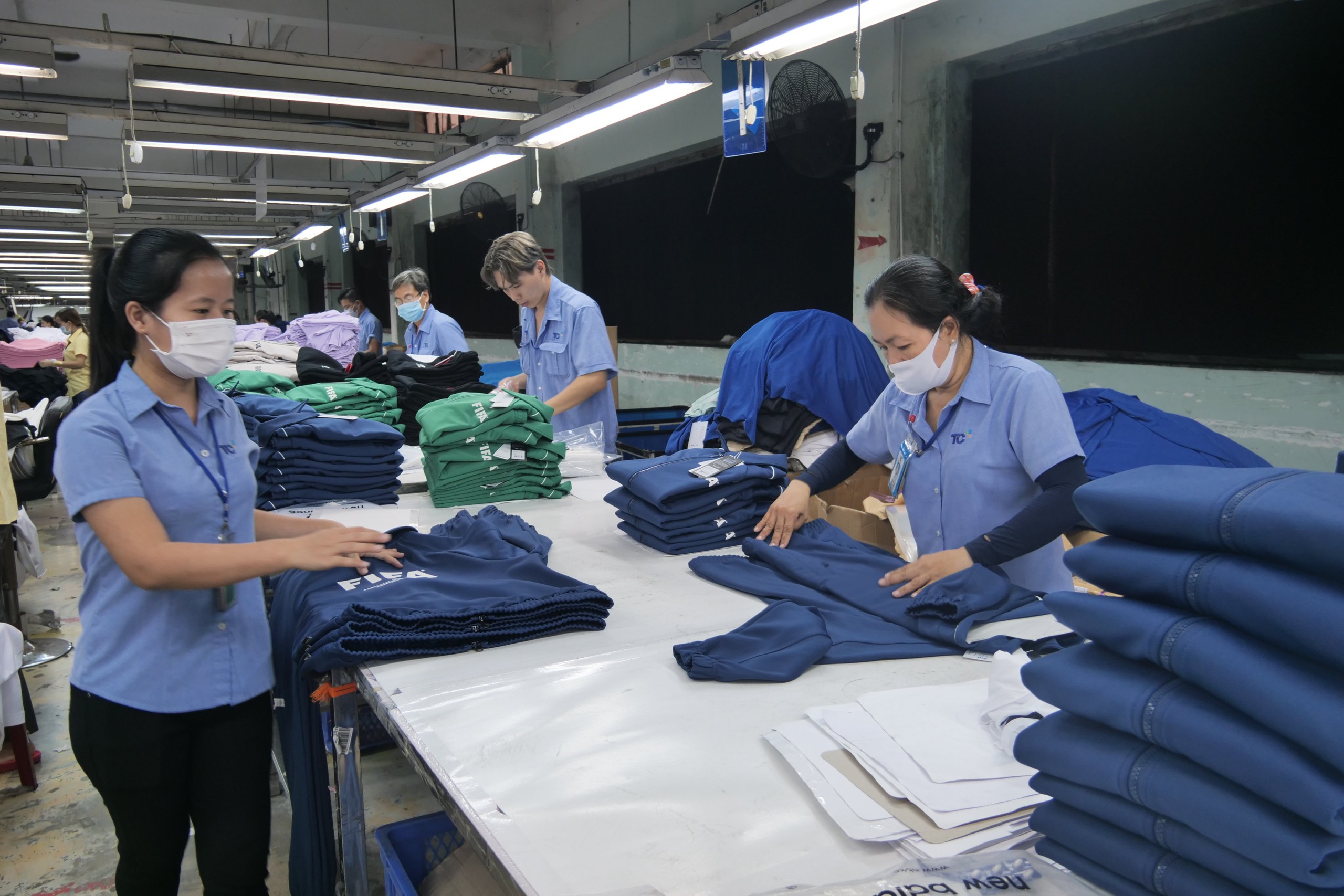 Người lao động kh&ocirc;ng được nghỉ b&ugrave; dịp lễ Giỗ tổ H&ugrave;ng Vương, 30-4 v&agrave; 1-5- Ảnh 2.