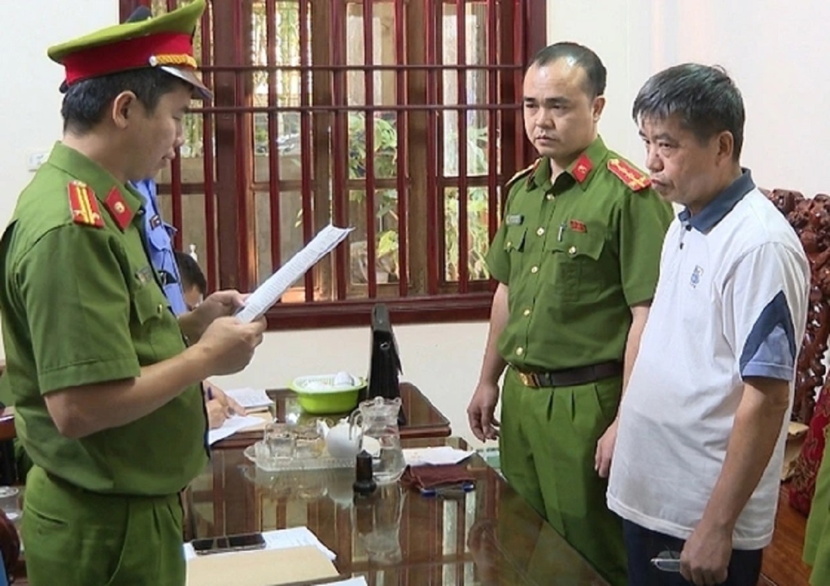 Một cựu chủ tịch huyện ở Thanh H&oacute;a lĩnh 3 năm t&ugrave;- Ảnh 2.