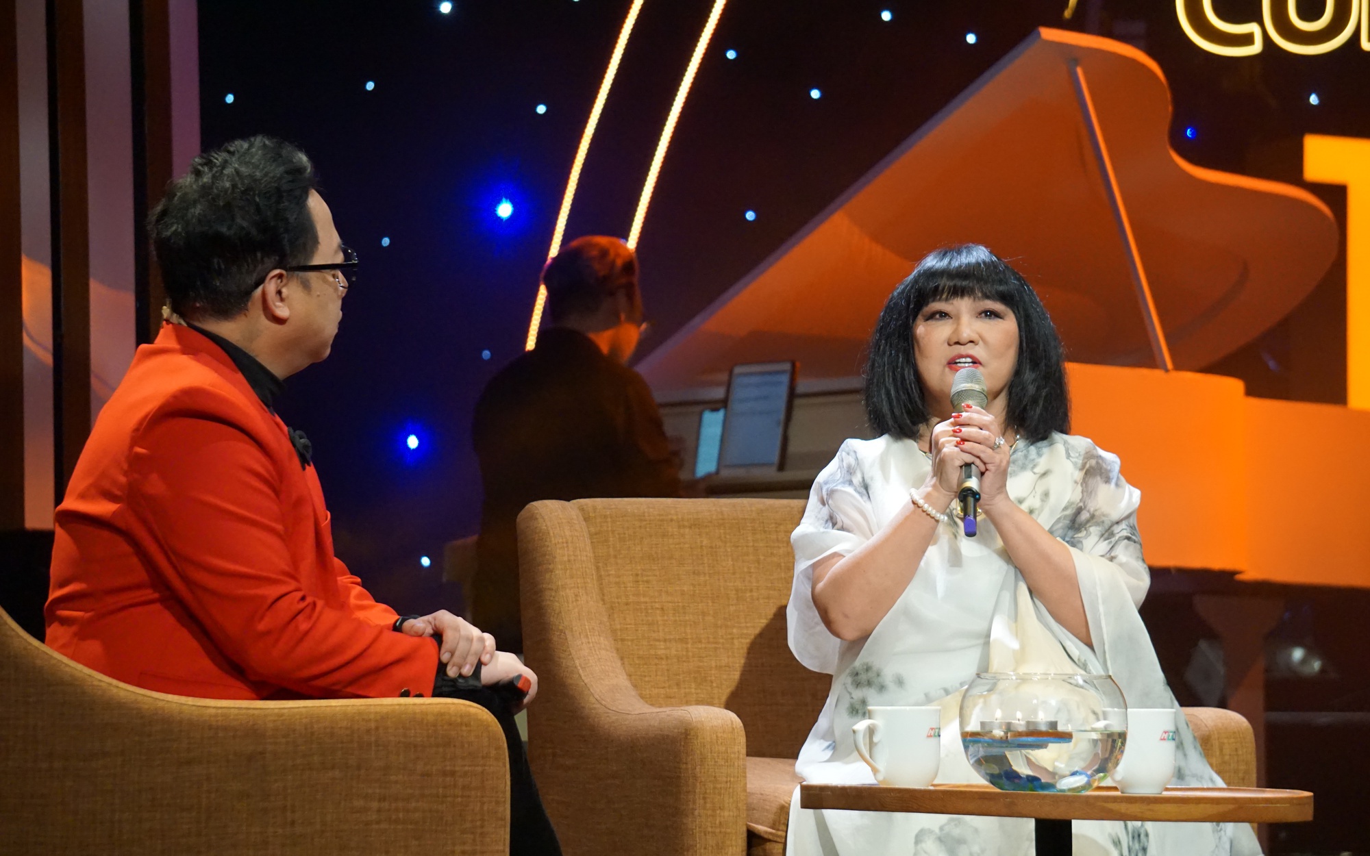 HTV ra mắt chương trình mới "Trò chuyện cùng thời gian"