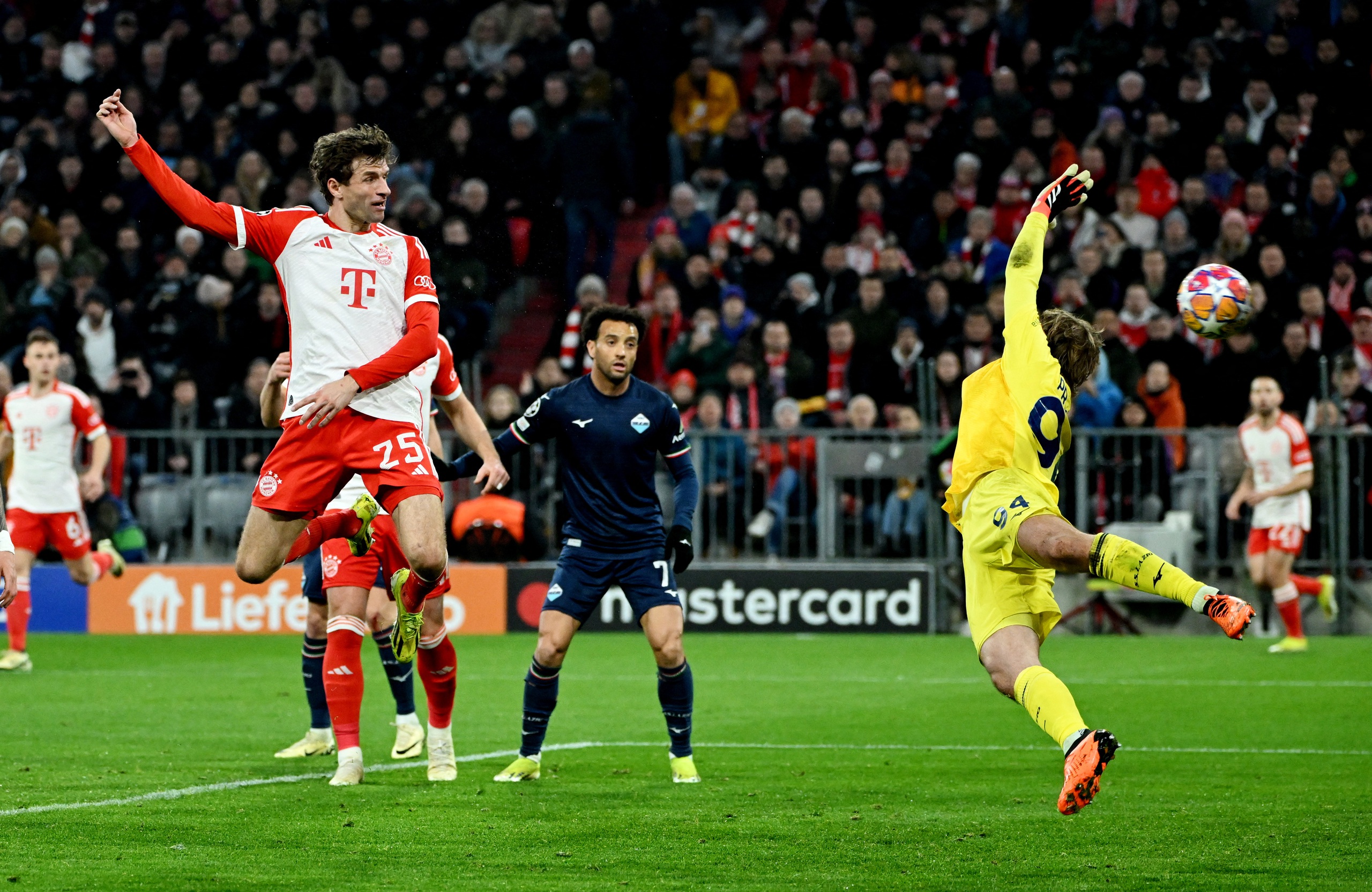 Harry Kane b&ugrave;ng nổ tại 