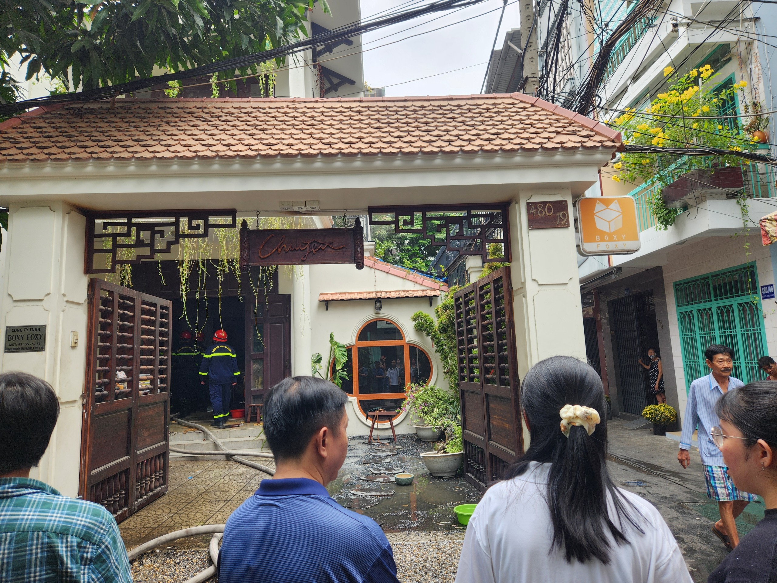 Cháy quán cà phê ở quận 10- Ảnh 2.