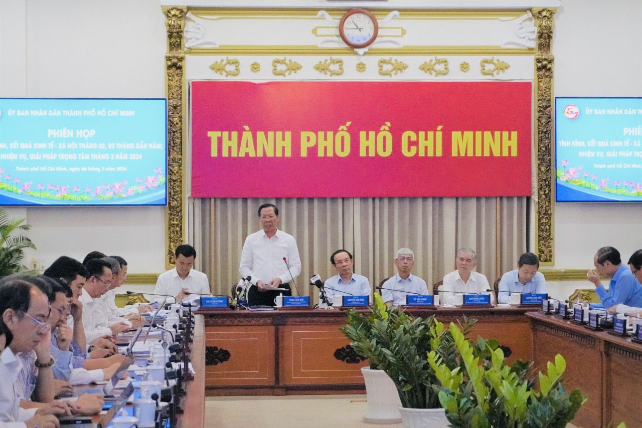 Chủ tịch UBND TP HCM: Xử l&yacute; nghi&ecirc;m nh&agrave; thầu yếu k&eacute;m- Ảnh 2.