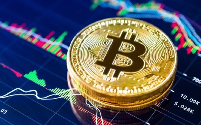 Bitcoin chực chờ phá đỉnh, coi chừng sóng "fomo"