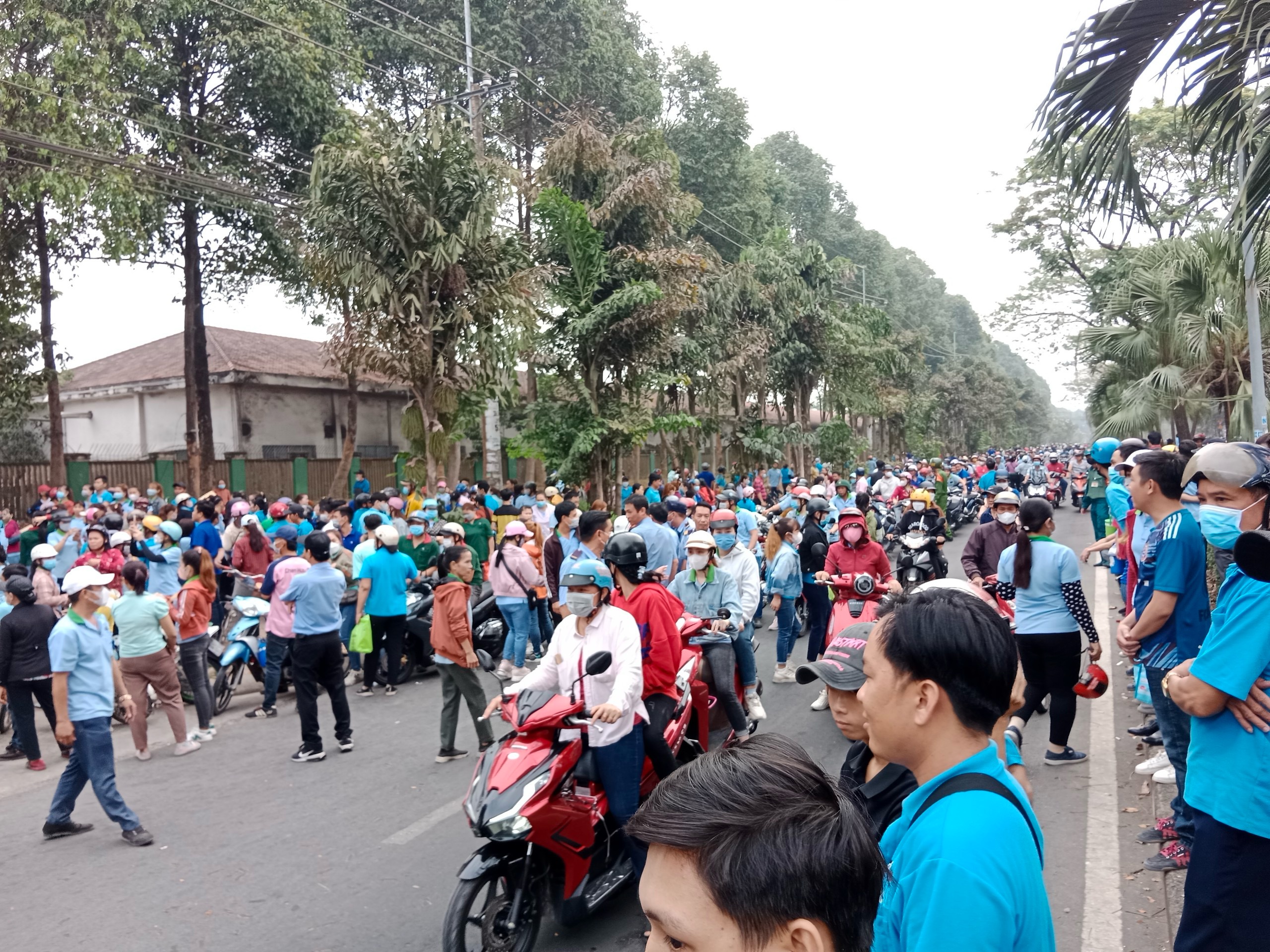 Thực hư chuyện hơn 1.500 công nhân ngừng việc đòi cải thiện bữa ăn và thưởng lương tháng 13- Ảnh 1.