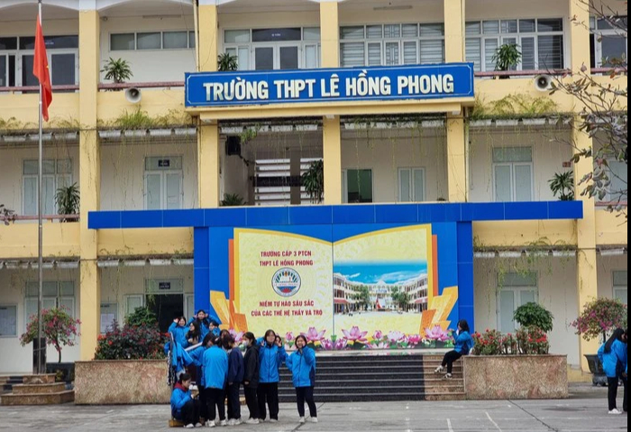 Xử l&yacute;, chấn chỉnh việc vận động t&agrave;i trợ tổ chức học sinh đi trải nghiệm- Ảnh 2.