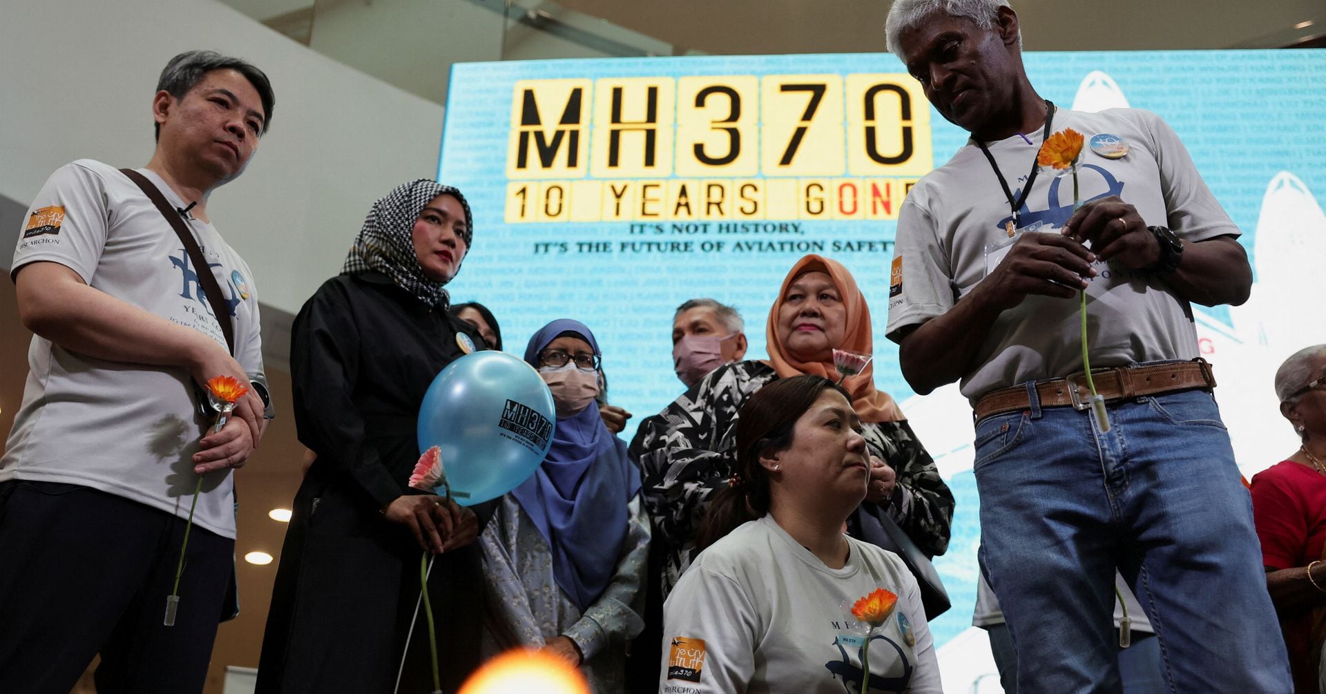 &Aacute;m ảnh 6 từ cuối c&ugrave;ng từ MH370- Ảnh 2.