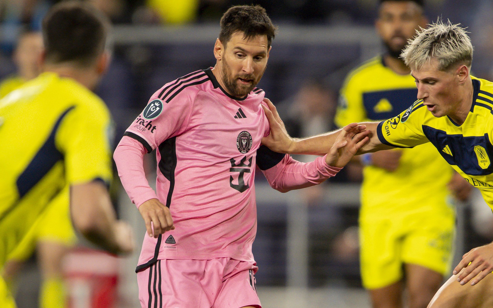Messi, Suarez giúp Inter Miami giữ lại 1 điểm tại CONCACAF