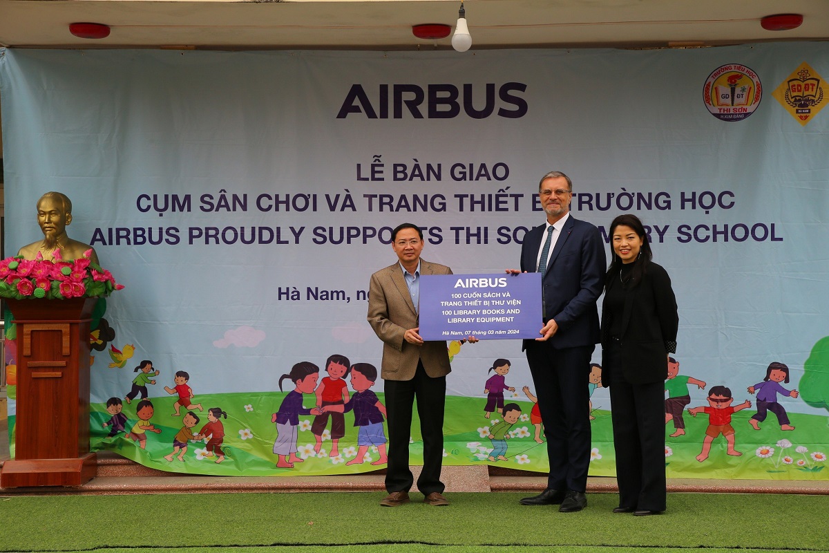 Airbus x&acirc;y thư viện v&agrave; s&acirc;n chơi s&aacute;ng tạo tặng học sinh tiểu học- Ảnh 1.