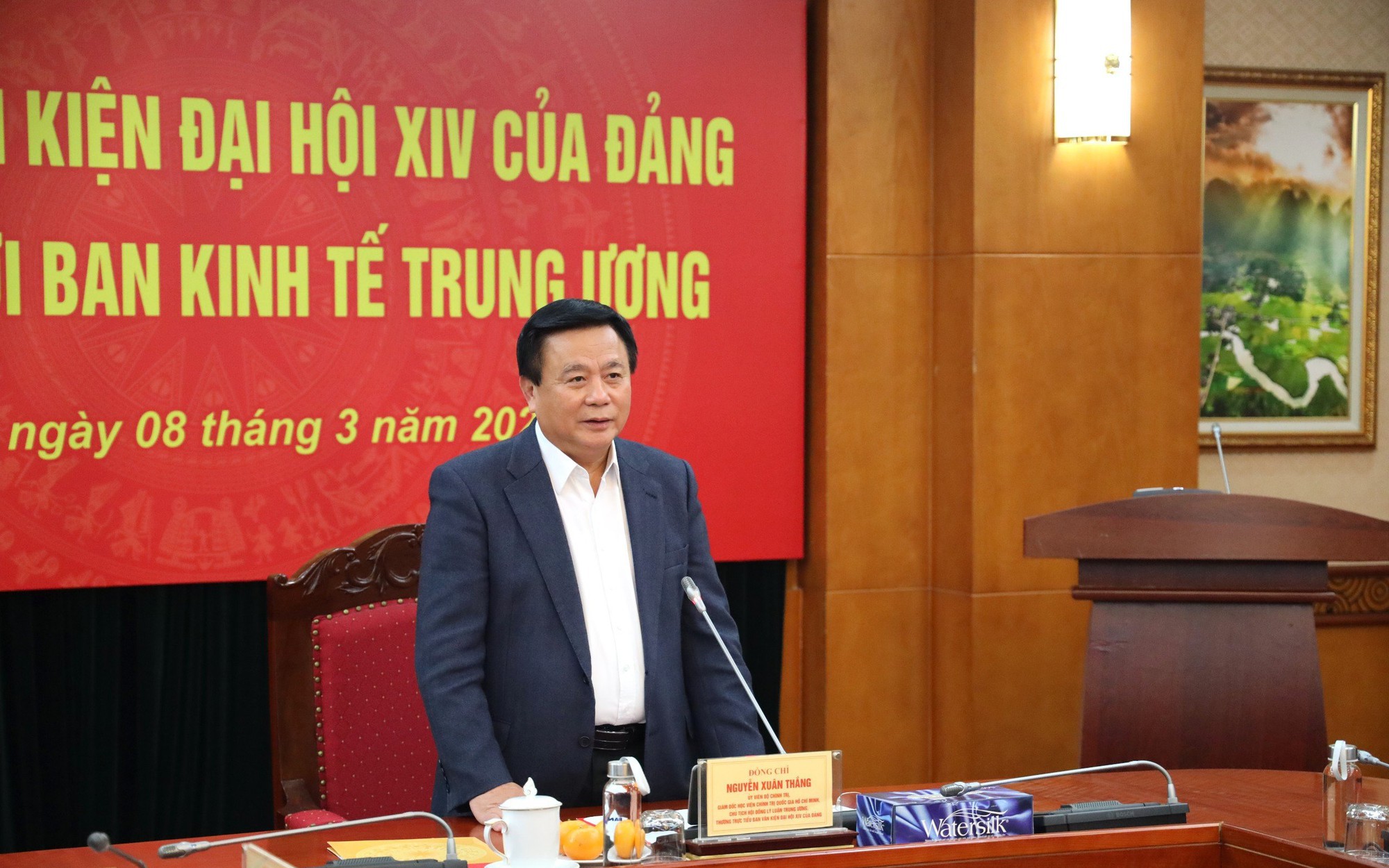 Tiểu ban Văn kiện Đại hội XIV l&agrave;m việc với Ban Kinh tế Trung ương