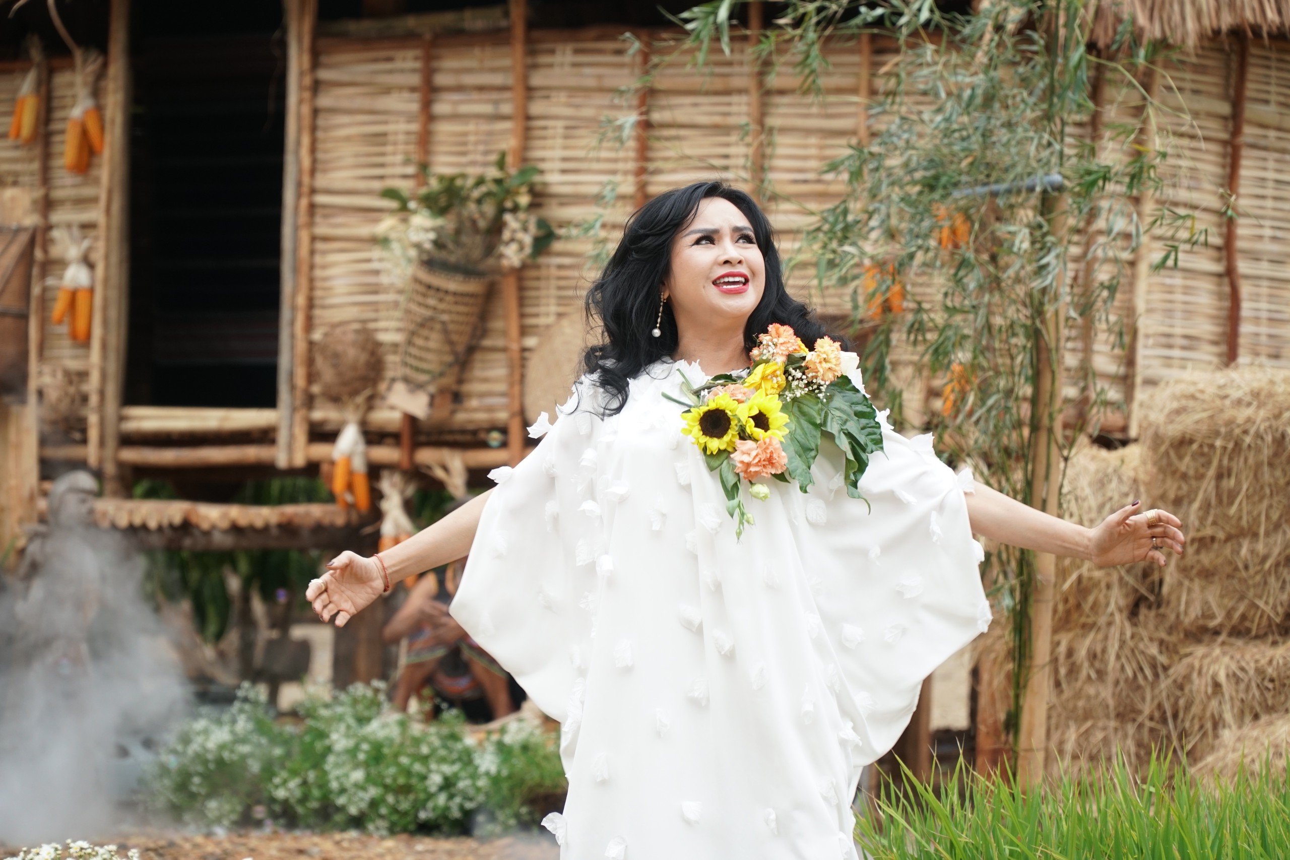 S&ocirc;i động chương tr&igrave;nh nghệ thuật 