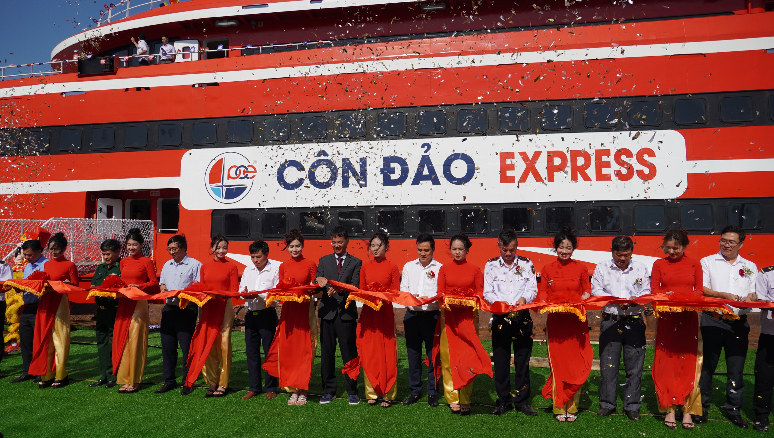 B&ecirc;n trong t&agrave;u cao tốc lớn nhất Việt Nam- Ảnh 8.