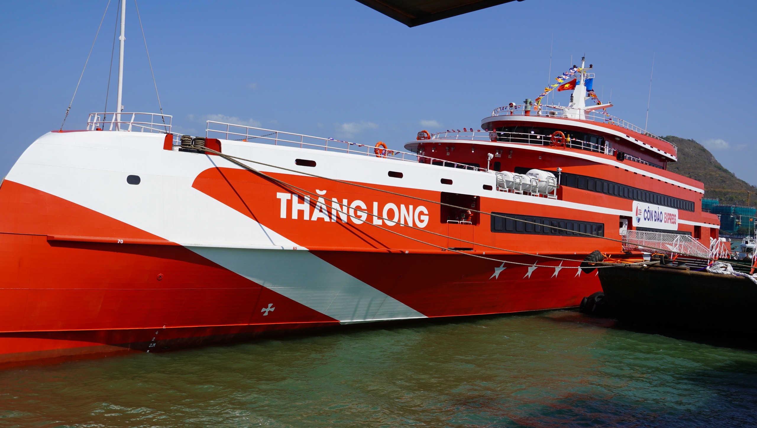 B&ecirc;n trong t&agrave;u cao tốc lớn nhất Việt Nam- Ảnh 3.