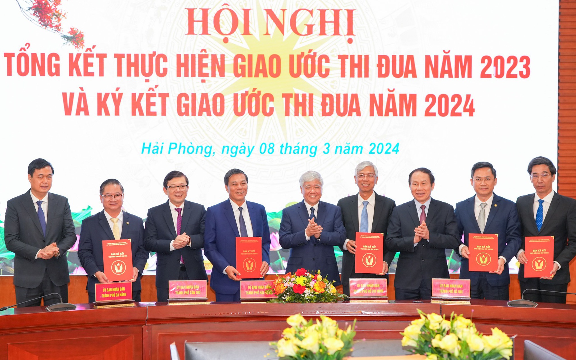 5 thành phố trực thuộc Trung ương tiếp tục đẩy mạnh phong trào thi đua yêu nước