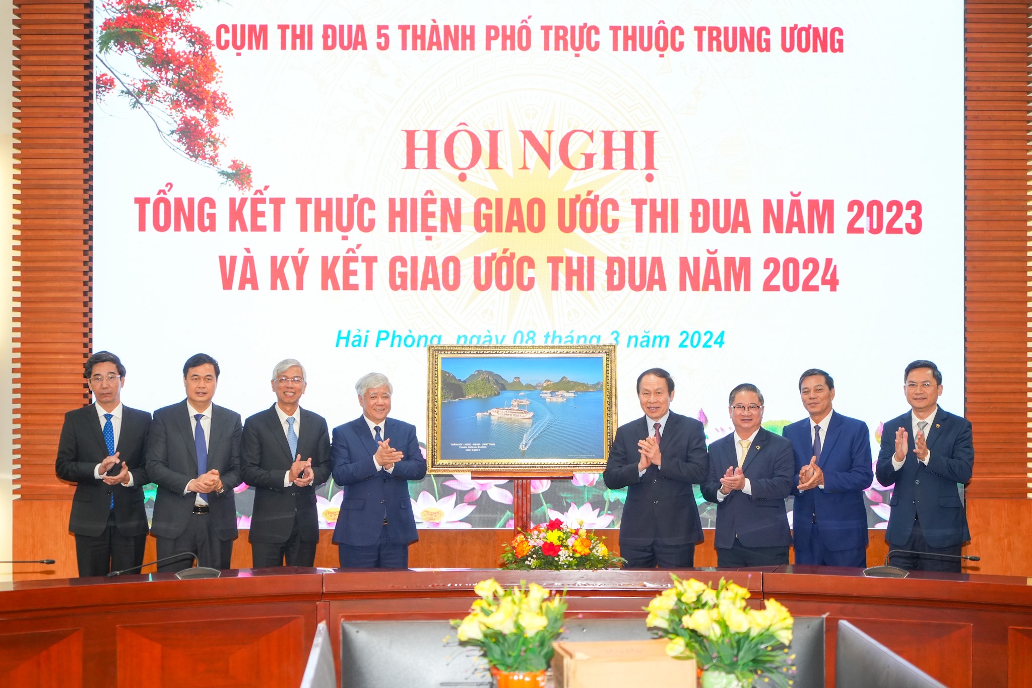 5 th&agrave;nh phố trực thuộc Trung ương tiếp tục đẩy mạnh phong tr&agrave;o thi đua y&ecirc;u nước- Ảnh 4.