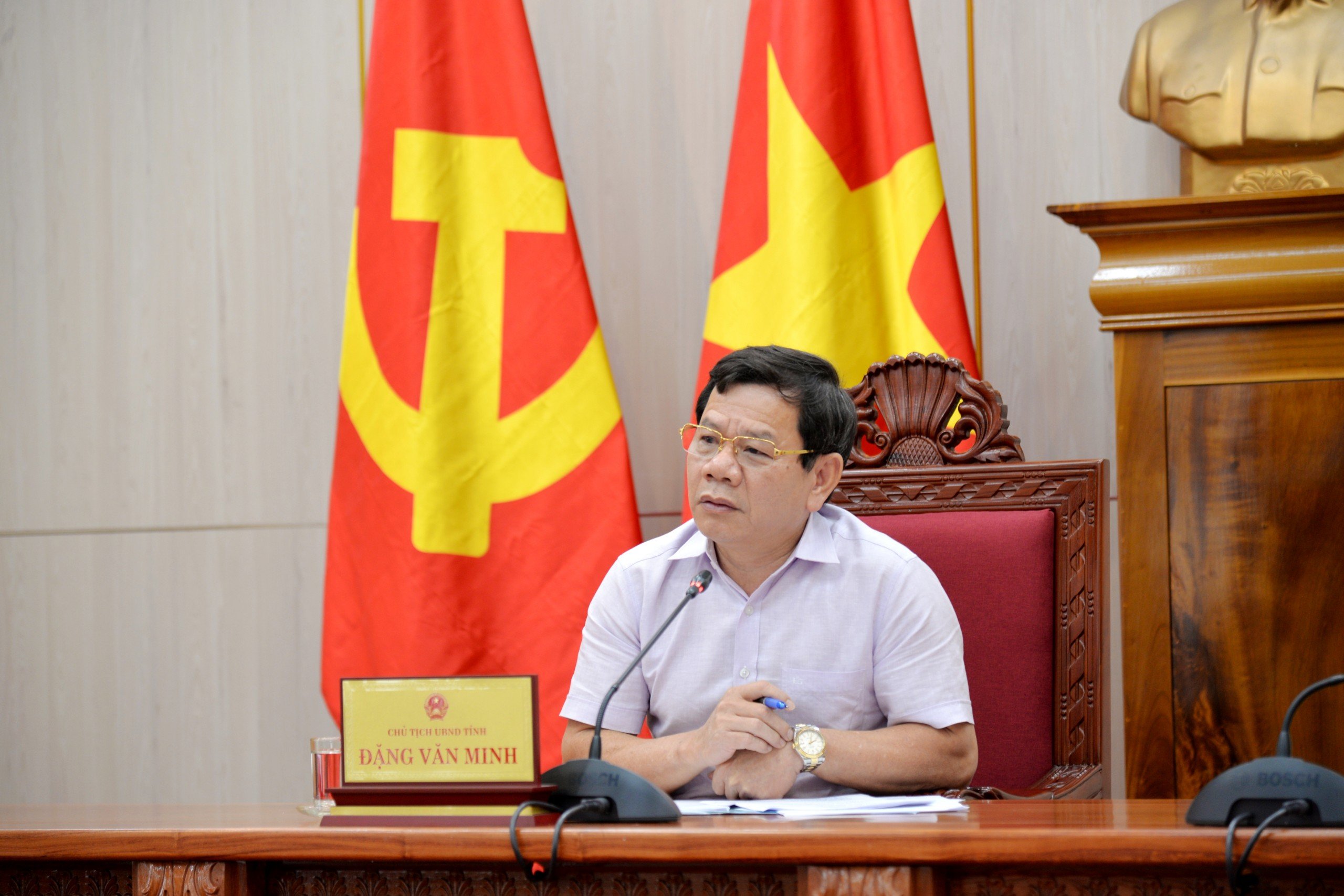 B&atilde;i nhiệm chức vụ Chủ tịch UBND tỉnh Quảng Ng&atilde;i đối với &ocirc;ng Đặng Văn Minh- Ảnh 2.
