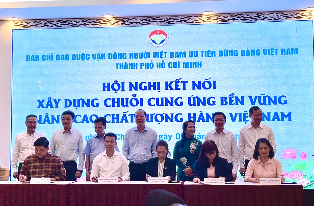 6 ông lớn bán lẻ bắt tay chặn thực phẩm không an toàn- Ảnh 1.