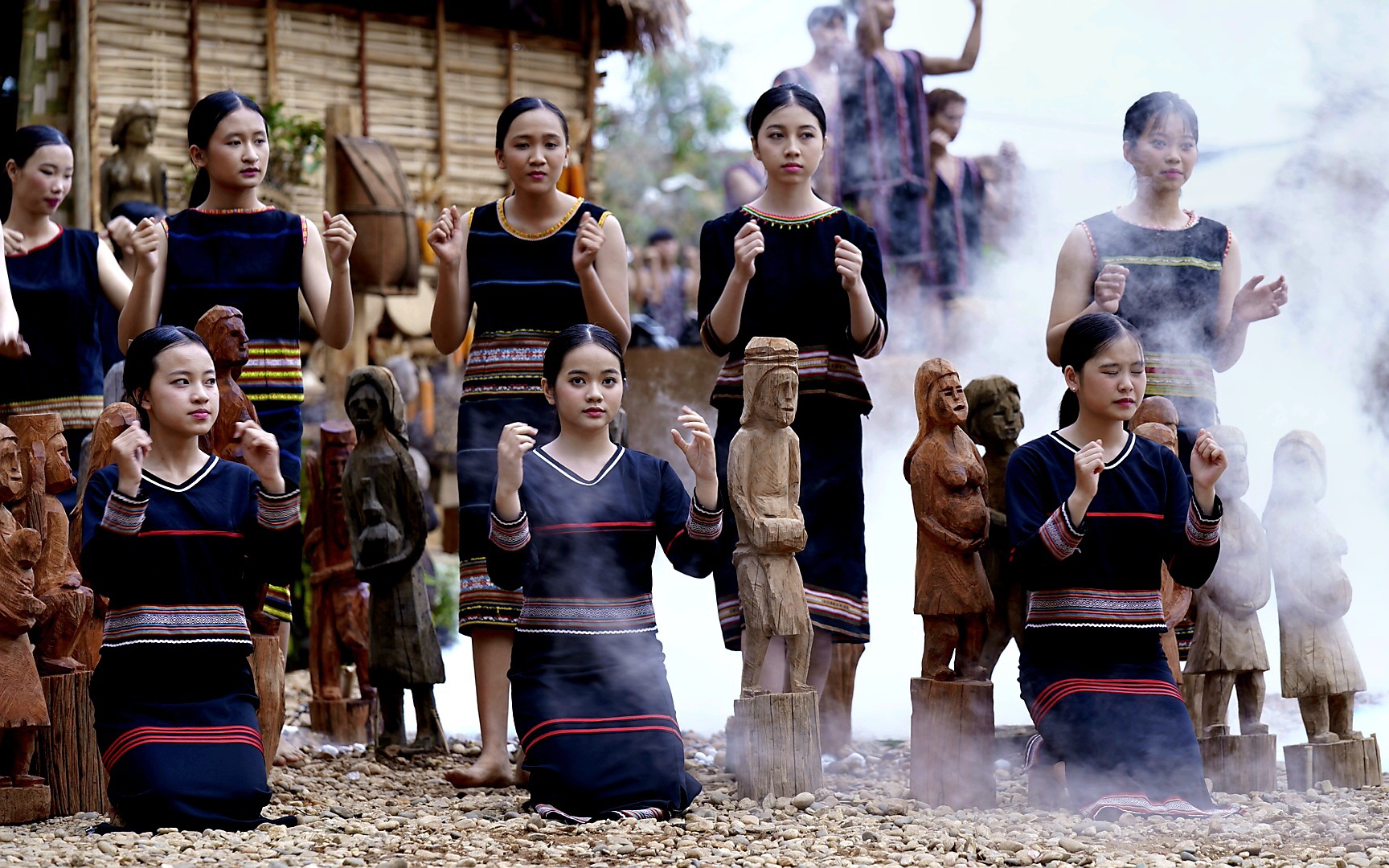 Sôi động chương trình nghệ thuật "Đăk Hà ngày mùa"