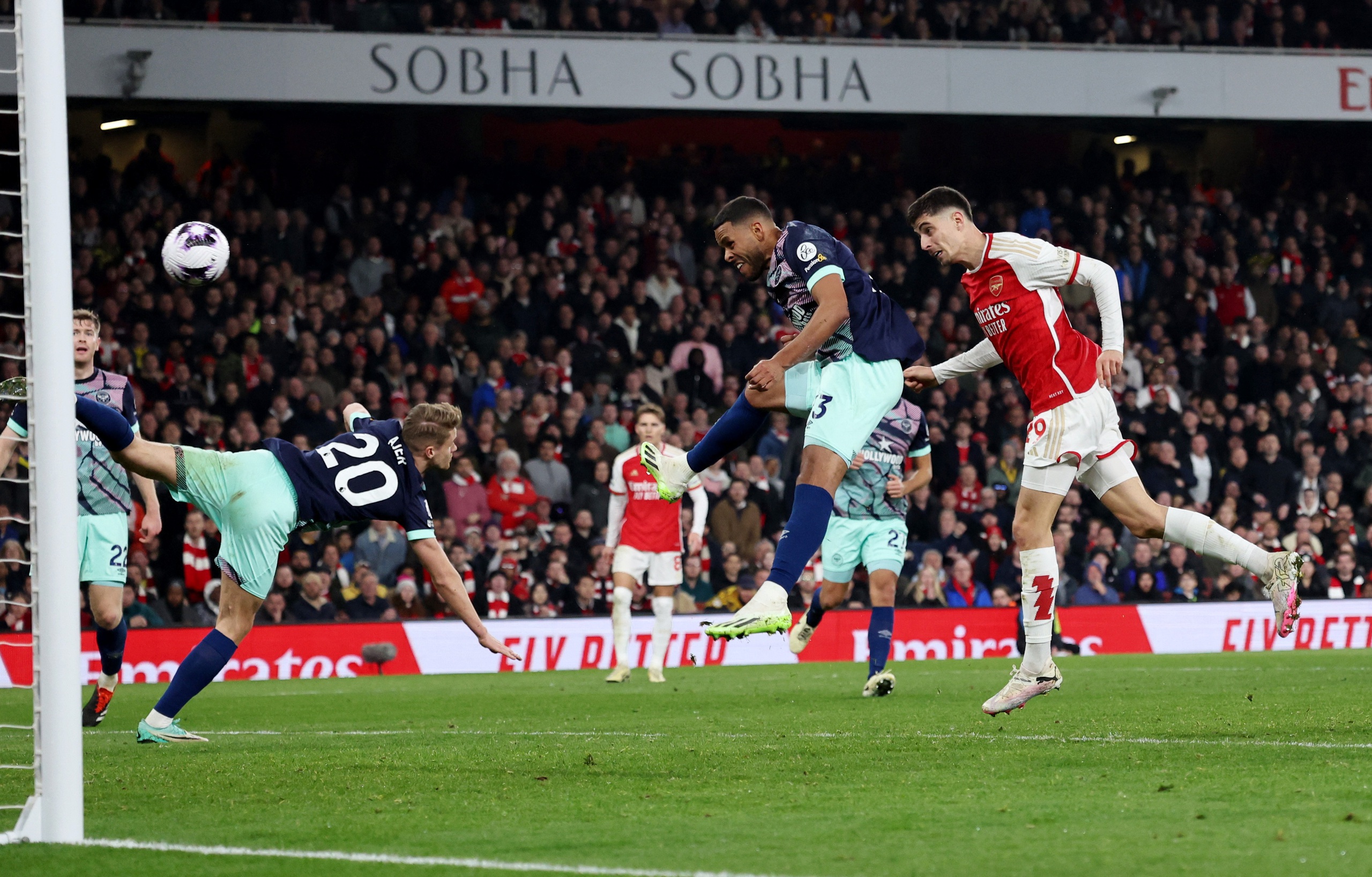 Kai Havertz tỏa s&aacute;ng derby, Arsenal chiếm ng&ocirc;i đầu Ngoại hạng Anh- Ảnh 5.
