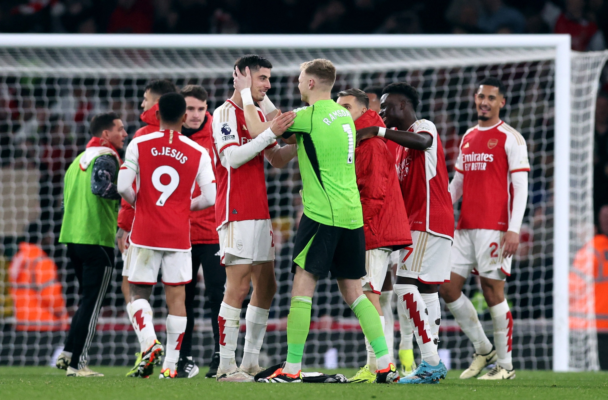 Kai Havertz tỏa s&aacute;ng derby, Arsenal chiếm ng&ocirc;i đầu Ngoại hạng Anh- Ảnh 6.