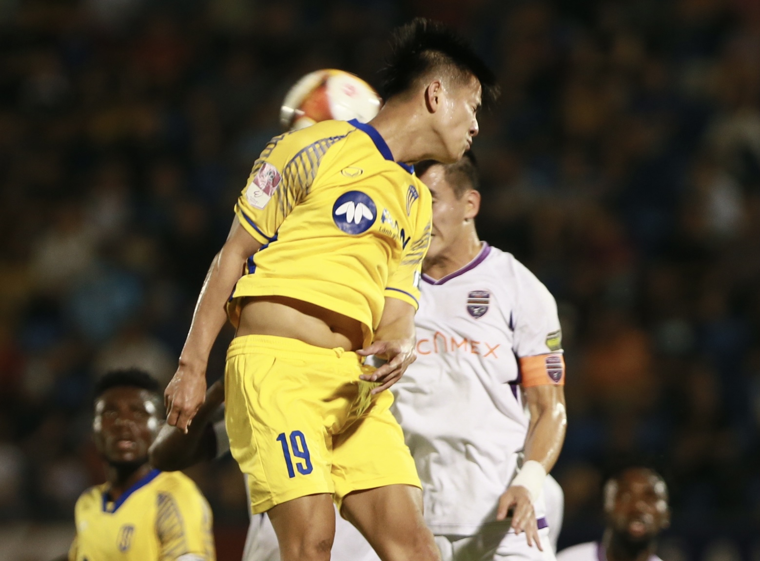 Tiến Linh nổ súng, báo tin vui cho HLV Troussier- Ảnh 6.
